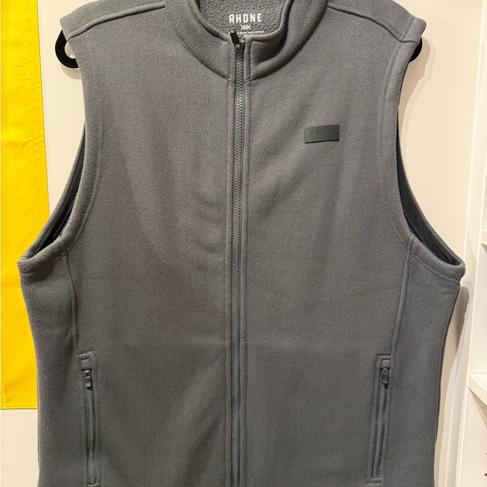 RHONE Charcoal Gray Knit Pullover with Logo Patch